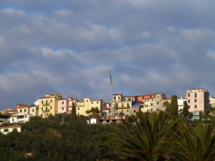 Casa con vista agenzia lerici